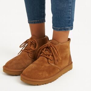UGG Brown Suede Lace-Up Boots Women’s Size 6 Shearling Lined